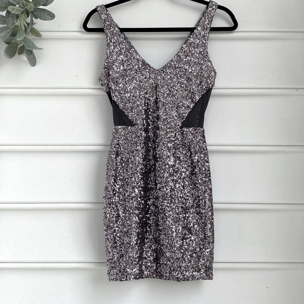 Bebe Bodycon Sequin Mesh Cutout Sleeveless Fitted Party Prom Dress Silver Grey X